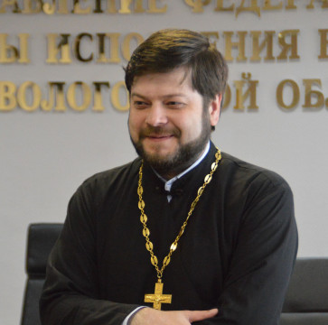 Побеседовать о святости семейных уз со священником Михаилом Болотским смогут посетители областной библиотеки